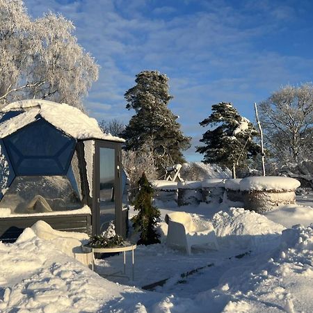 Hotel 15 Minutit Haapsalust, Oeoebimine Klaaskuplis Soolu Zewnętrze zdjęcie